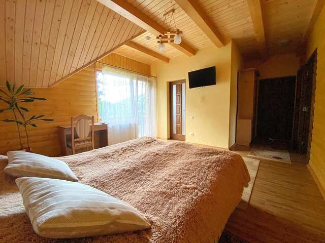 Апартаменты Holiday home Sonyachniy Laz Поляна-22